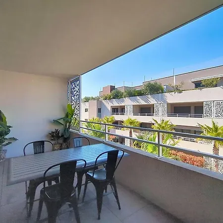 T2 Elegant Avec Clim & Piscine Port