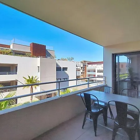 아파트 T2 Elegant Avec Clim & Piscine Port Fréjus